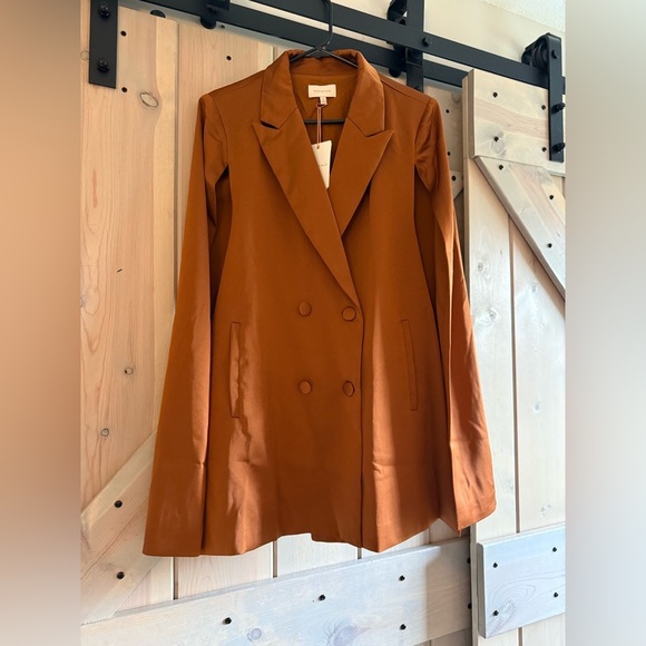 NWT Skies Are Blue Satin Cape Blazer - Picture 5 of 7